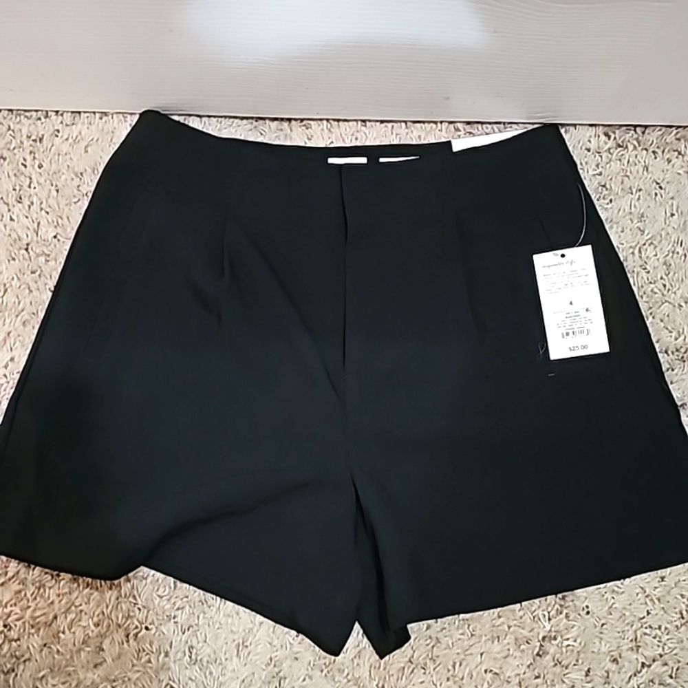 Midi Black Shorts